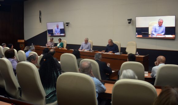 Primer encuentro del año con científicos y expertos para temas de Salud.