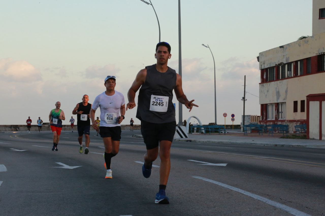 Marabana 2024: En celebración del 505 aniversario de la fundación de La Habana y del Día de la Cultura Física y el Deporte. Foto: Enrique González Díaz (Enro).