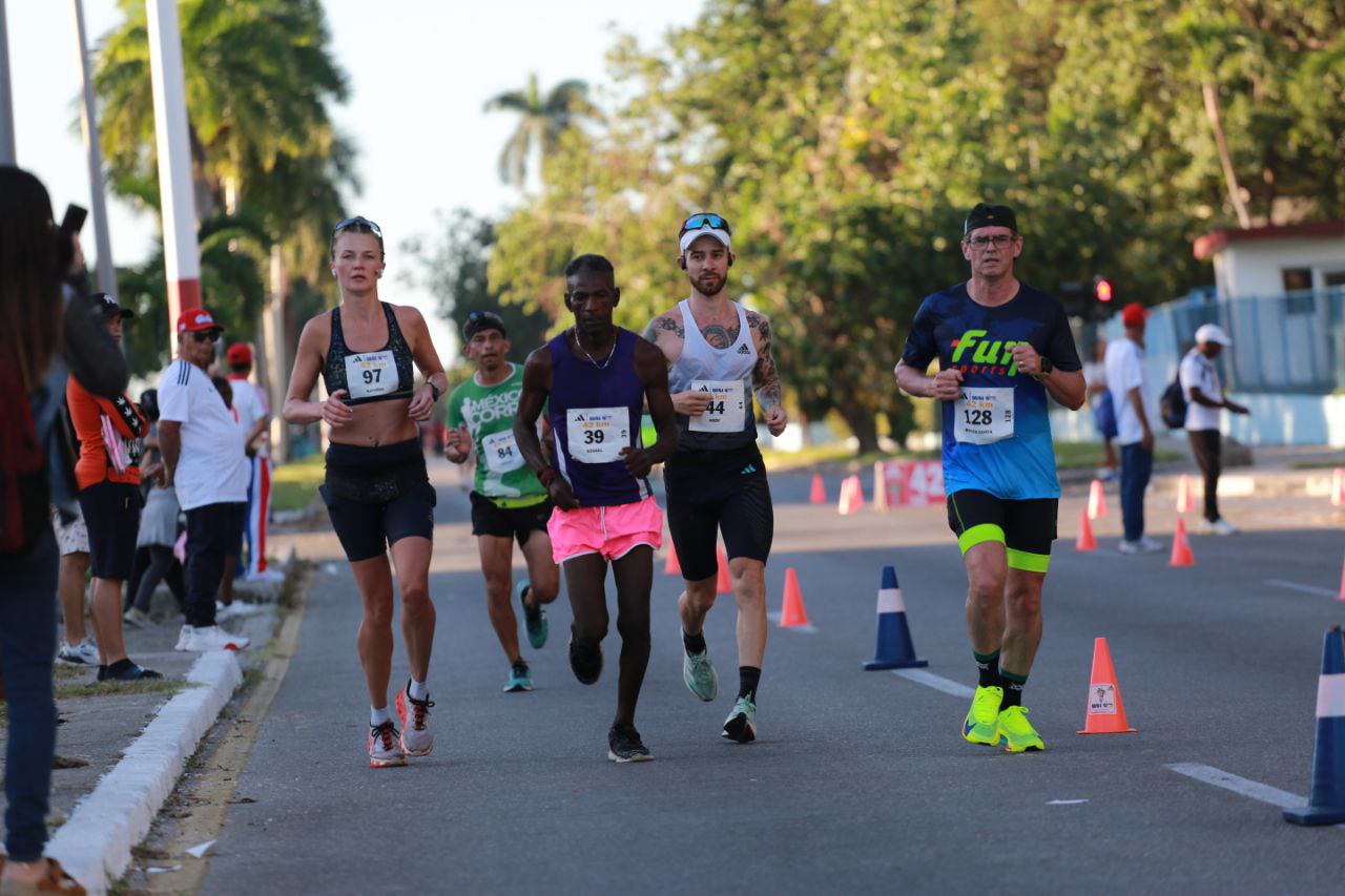 Marabana 2024: En celebración del 505 aniversario de la fundación de La Habana y del Día de la Cultura Física y el Deporte. Foto: Enrique González Díaz (Enro).